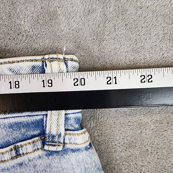 Womens Ava & Viv Blue Denim Shorts Cut Off Acid Wash Mid Rise Plus Size 20W - Picture 8 of 9